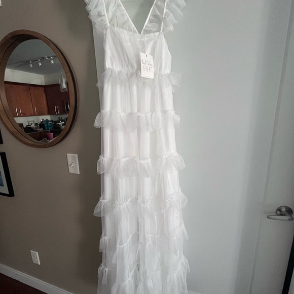 Show Me Your MuMu White fairytale maxi dress - Picture 2 of 5